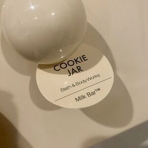 Bath & Body Works Cookie Jar Milk Bar - Cream